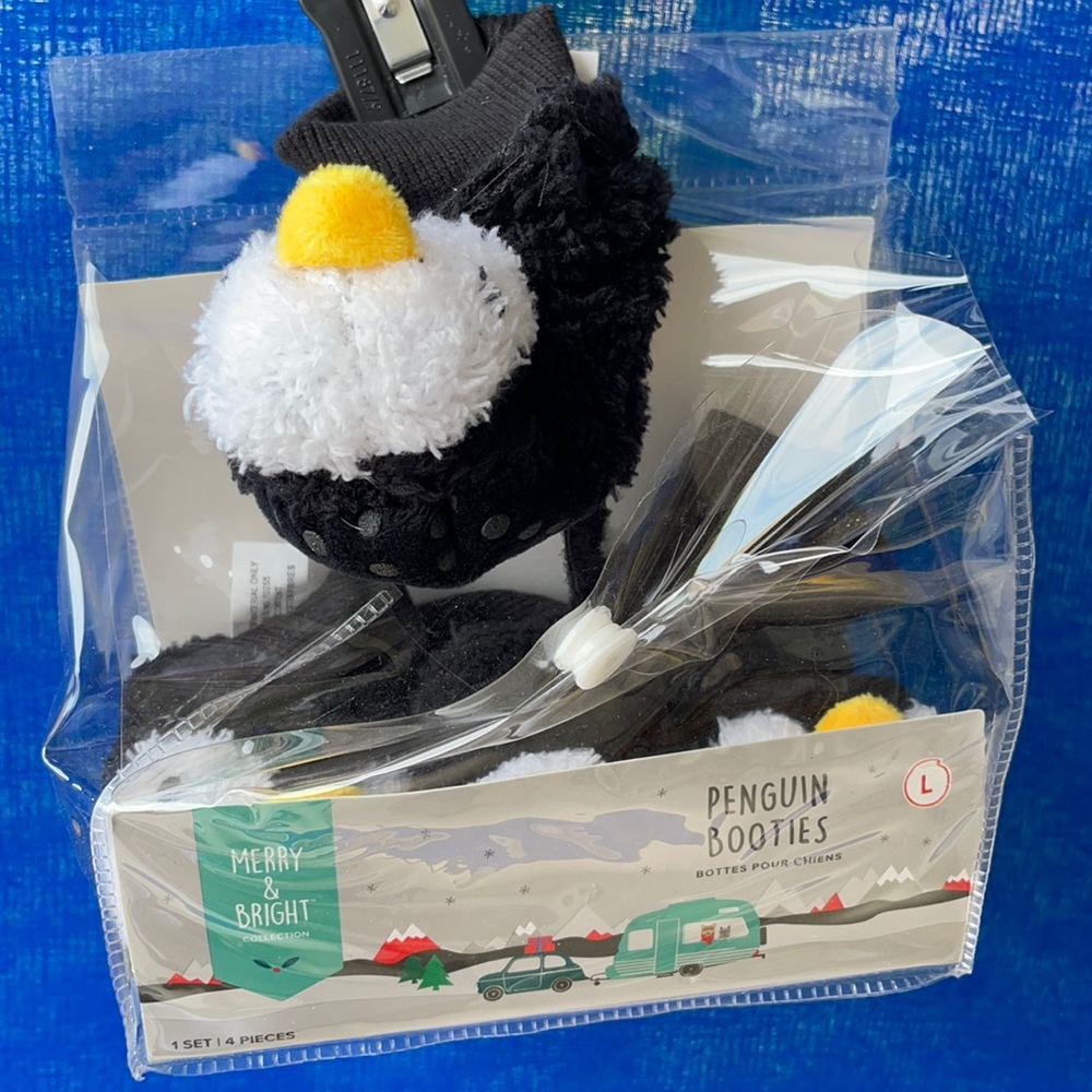NWT Top Paw Penguin Booties